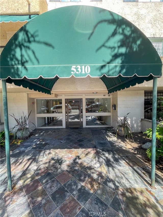 5310 Zelzah Ave Unit 312, Encino, CA 91316 - view of patio