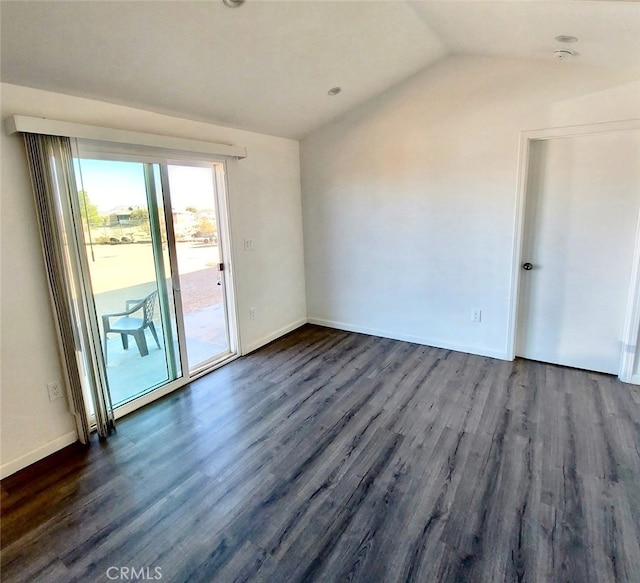 56133 Jesse Rd, Landers, CA 92285 - empty room featuring dark wood finished floors and vaulted ceiling