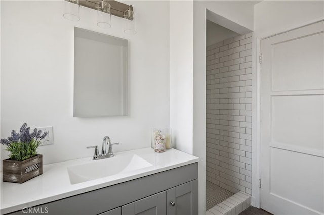 6515 Amigo Ave, Reseda, CA 91335 - full bathroom with a shower stall and vanity