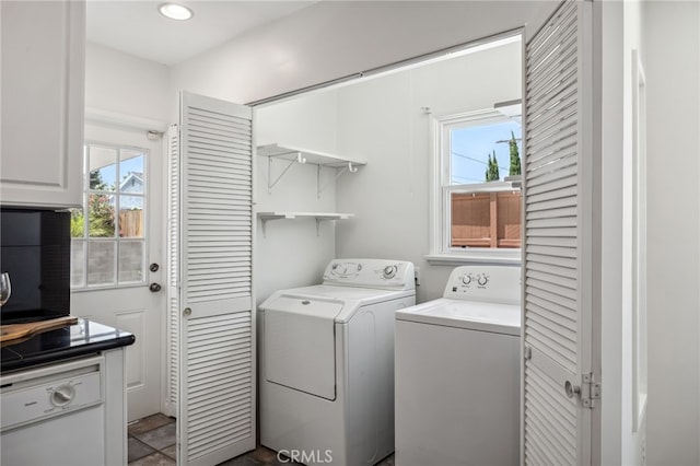 6515 Amigo Ave, Reseda, CA 91335 - laundry room with washer and dryer and recessed lighting