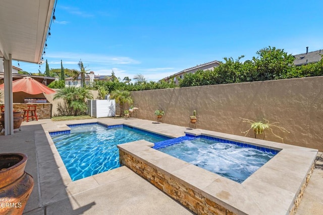 3328 Whispering Palms, Pico Rivera, CA 90660 - view of swimming pool featuring an in-ground hot tub, a fenced backyard, and a patio
