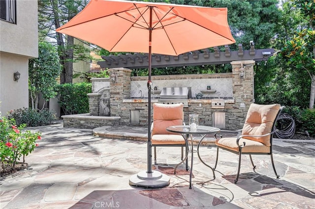 25291 Derbyhill Dr, Laguna Hills, CA 92653 - view of patio featuring exterior kitchen