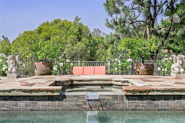 25291 Derbyhill Dr, Laguna Hills, CA 92653 - view of swimming pool with an in-ground hot tub