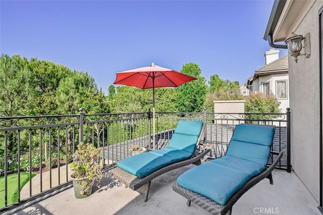 25291 Derbyhill Dr, Laguna Hills, CA 92653 - view of patio / terrace