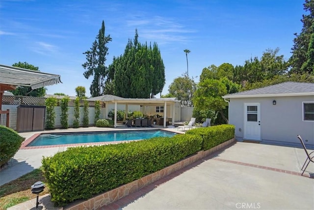 5525 Costello Ave, Sherman Oaks, CA 91401 - view of pool with a patio area