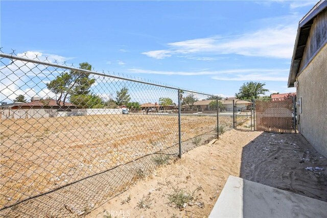15805 Newmont Ave, Lancaster, CA 93535 - photo 28