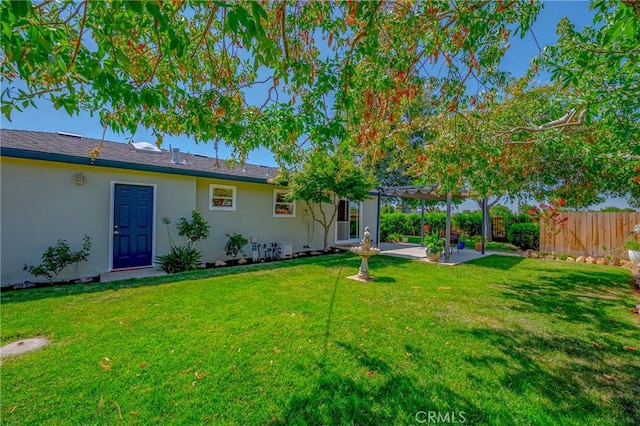 2601 Hoover Ct, Merced, CA 95340 - view of yard featuring a patio and a pergola