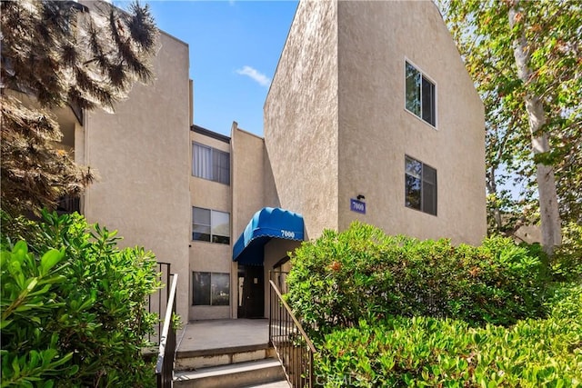 7109 Summertime Ln, Culver City, CA 90230 - photo 1