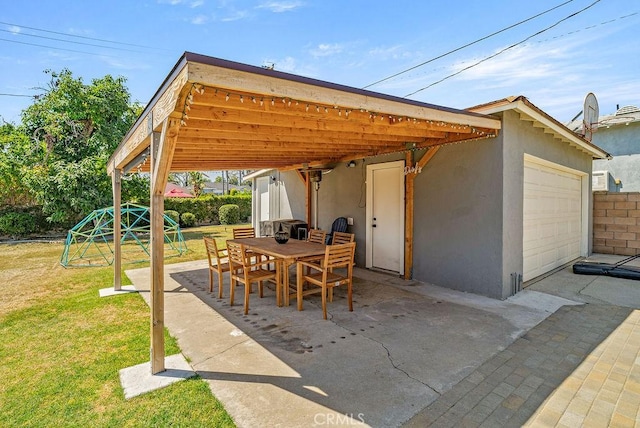 8213 Strub Ave, Whittier, CA 90602 - view of patio featuring outdoor dining area