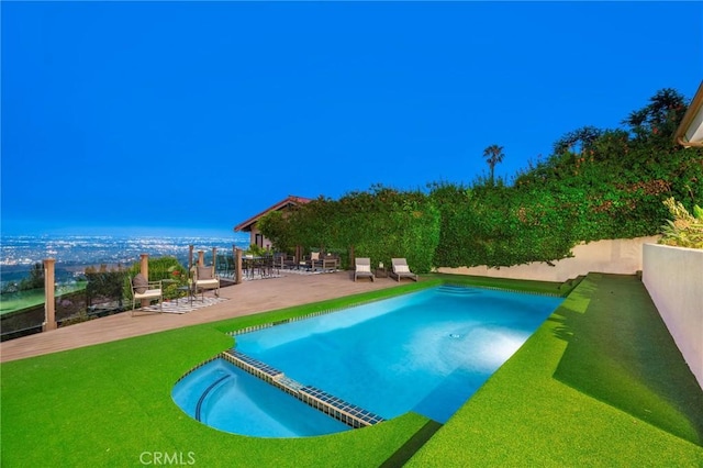952 Via Del Monte, Palos Verdes Estates, CA 90274 - view of swimming pool featuring a pool with connected hot tub and a patio