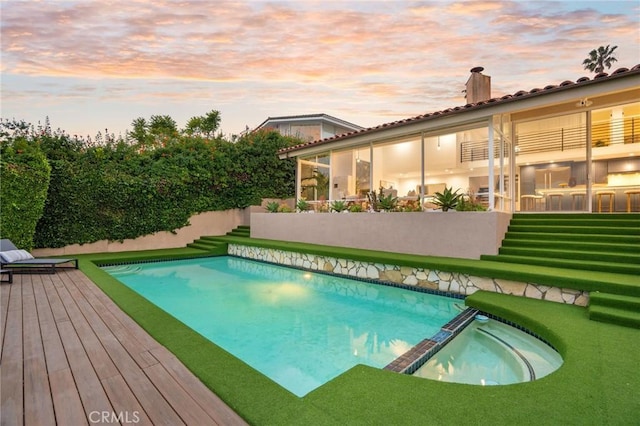 952 Via Del Monte, Palos Verdes Estates, CA 90274 - view of swimming pool featuring a pool with connected hot tub and a deck