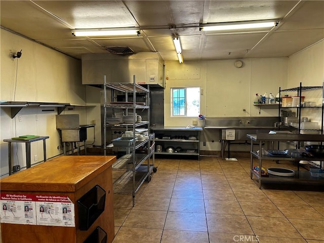 7544 Cutting Ave, Orland, CA 95963 - kitchen with tile patterned flooring