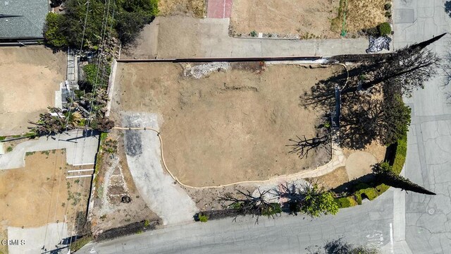 1068 Dolores Dr, Altadena, CA 91001 - photo 19