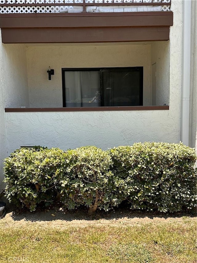 6350 Genesee Ave Unit 107, San Diego, CA 92122 - exterior view of stucco siding