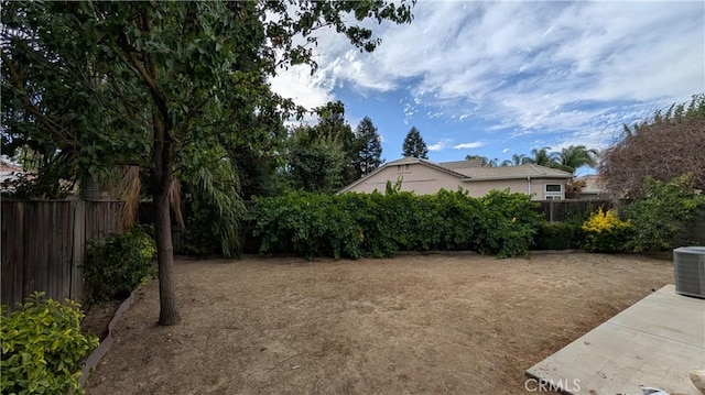 3242 Ashbury Ave, Madera, CA 93637 - view of fenced backyard