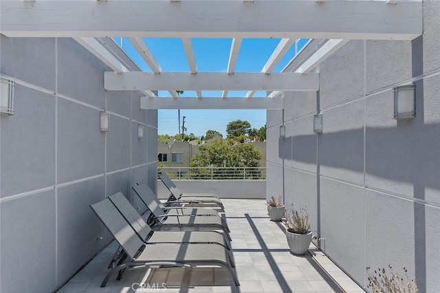 4240 Laurel Canyon Blvd Unit 307, Studio City, CA 91604 - view of patio featuring a pergola