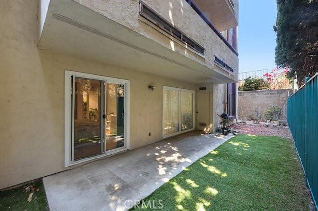 5885 El Cajon Blvd Unit 105, San Diego, CA 92115 - fenced backyard with a patio area