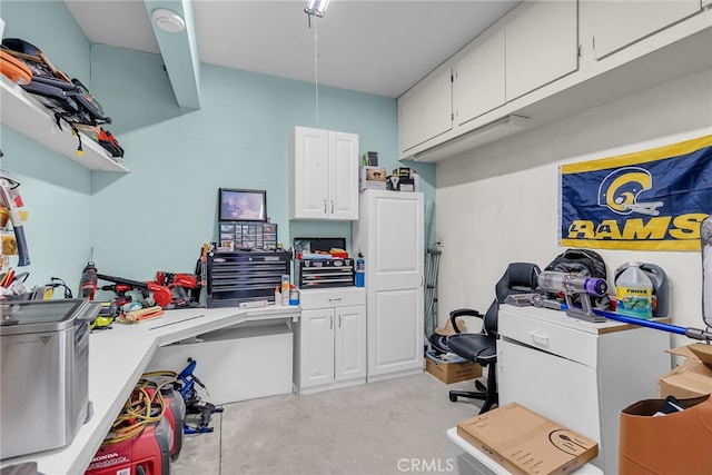 13982 Claremont Ln, Rancho Cucamonga, CA 91739 - office space featuring concrete floors