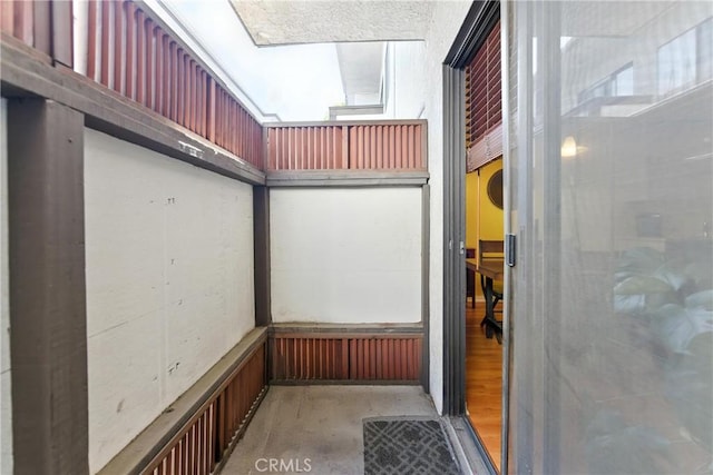 6250 Fulton Ave Unit 104, Van Nuys, CA 91401 - interior space with concrete floors