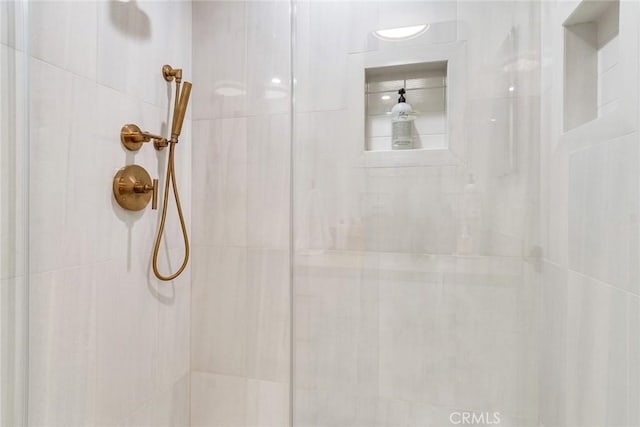 2501 S El Camino Real Unit 310, San Clemente, CA 92672 - full bathroom featuring tiled shower
