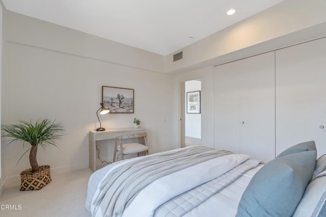 960 San Pasqual St Unit 208, Pasadena, CA 91106 - bedroom featuring carpet flooring, recessed lighting, and a closet