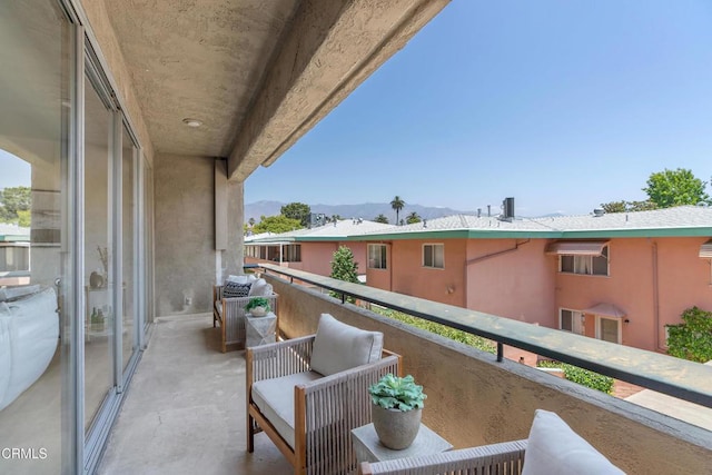 960 San Pasqual St Unit 208, Pasadena, CA 91106 - balcony with a mountain view