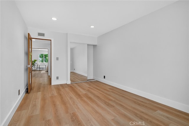913 Lindencliff St, Torrance, CA 90502 - unfurnished room with light wood-type flooring and recessed lighting