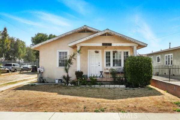 11156 S Grevillea Ave, Hawthorne, CA 90304 - bungalow-style home featuring stucco siding