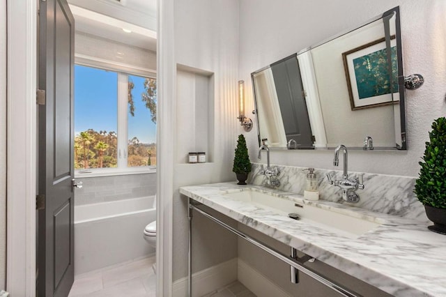4470 Caminito Tecera, Del Mar, CA 92014 - bathroom featuring vanity and a bathtub