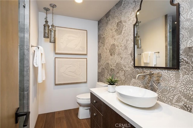 19466 Woodlands Dr, Huntington Beach, CA 92648 - photo 24