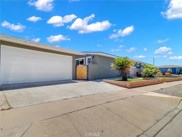 2310 W 169th Pl, Torrance, CA 90504 - ranch-style home with driveway and stucco siding