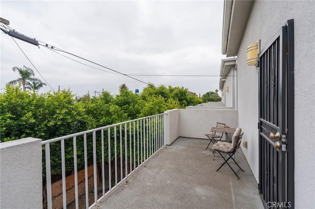 2461 Santa Ana N, Los Angeles, CA 90059 - view of balcony