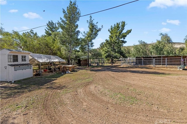 35728 Beauty Vista Ln, Agua Dulce, CA 91390 - view of yard with an outdoor structure and an exterior structure