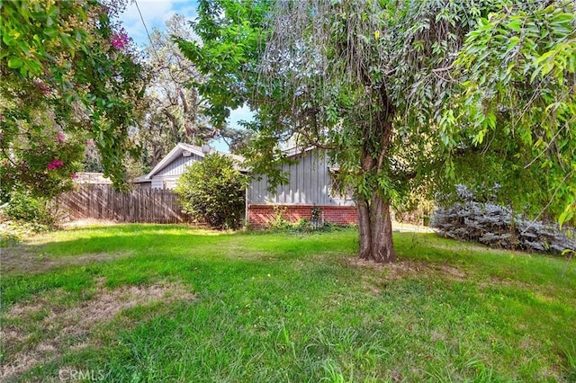 603 Reed Park Dr, Chico, CA 95926 - view of yard