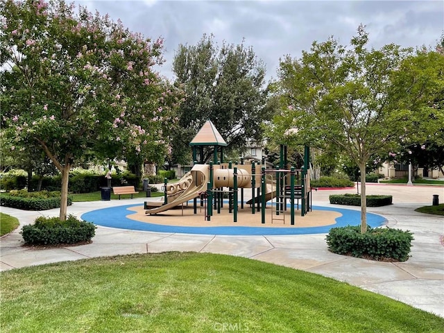 8656 Harvest Pl, Rancho Cucamonga, CA 91730 - community playground featuring a lawn