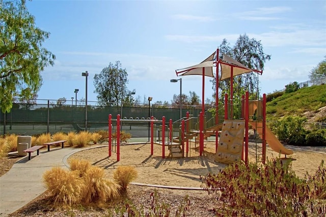 41791 Corte Lara, Temecula, CA 92592 - view of communal playground