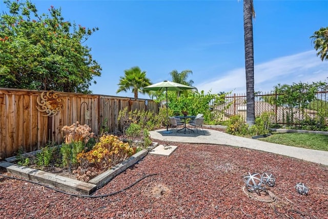 41791 Corte Lara, Temecula, CA 92592 - fenced backyard featuring a patio area