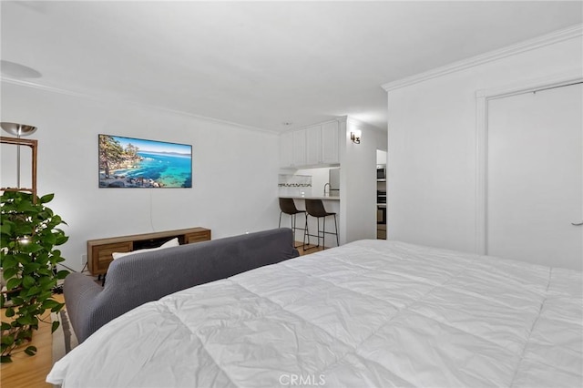 525 S Ardmore Ave Unit 257, Los Angeles, CA 90020 - bedroom with ornamental molding