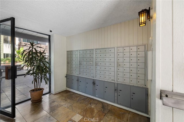 525 S Ardmore Ave Unit 257, Los Angeles, CA 90020 - surrounding community with mail area and a textured ceiling