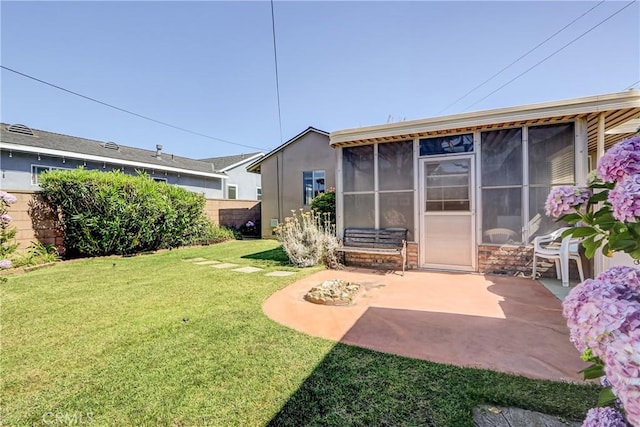 4750 W 191st St, Torrance, CA 90503 - view of yard featuring a sunroom and a patio