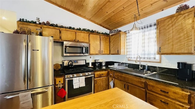 921 Wendy Ave, Big Bear City, CA 92314 - photo 21