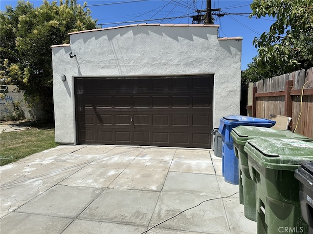 1253 W 65th St, Los Angeles, CA 90044 - view of garage