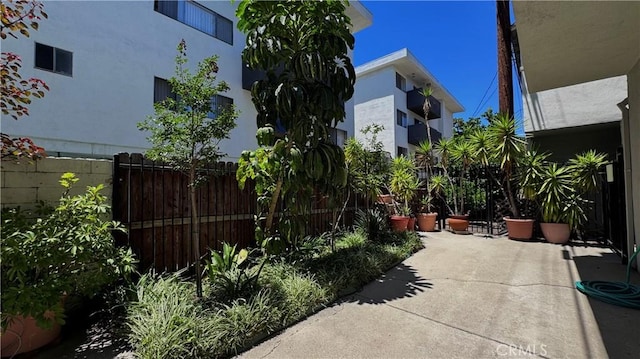 645 Westmount Dr Unit 211, West Hollywood, CA 90069 - photo 31