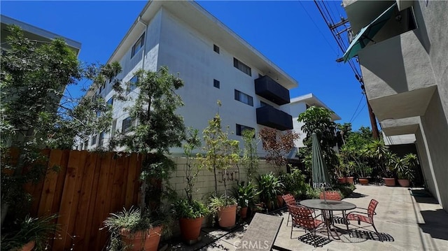 645 Westmount Dr Unit 211, West Hollywood, CA 90069 - photo 34