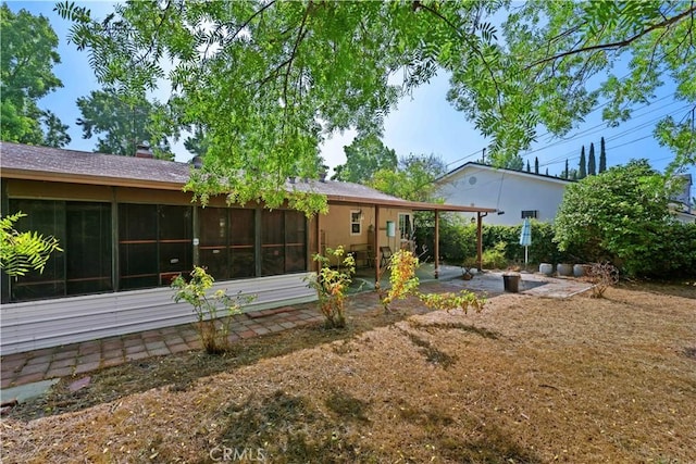 631 N Evergreen St, Burbank, CA 91505 - view of yard featuring a patio