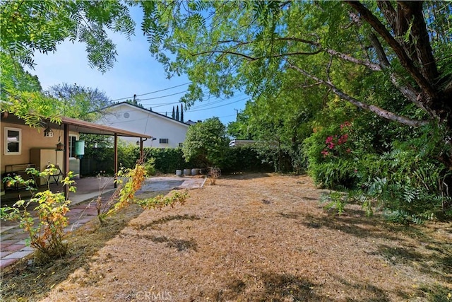 631 N Evergreen St, Burbank, CA 91505 - view of yard featuring a patio