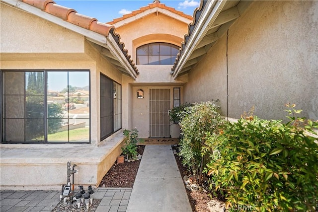 2988 Dartmouth Cir, Corona, CA 92879 - property entrance featuring stucco siding and a tiled roof