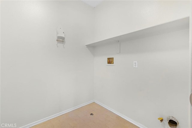 39635 Columbia Union Dr Unit C, Murrieta, CA 92563 - laundry area featuring gas dryer hookup, washer hookup, and light flooring
