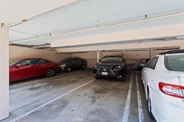5403 Newcastle Ave Unit 19, Encino, CA 91316 - view of parking garage