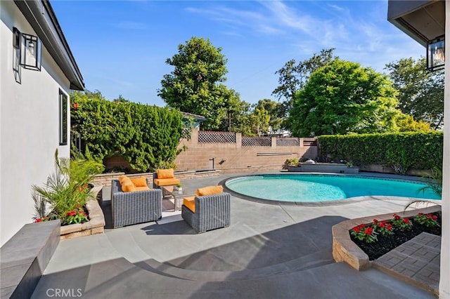 439 S Lamer St, Burbank, CA 91506 - view of pool featuring a fenced backyard, a patio area, and outdoor lounge area